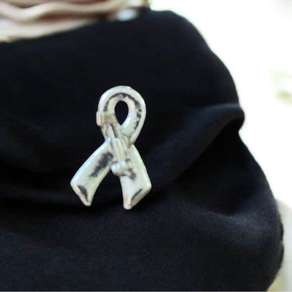 Vintage Pink Awareness Ribbon Pin - Picture 2 of 4